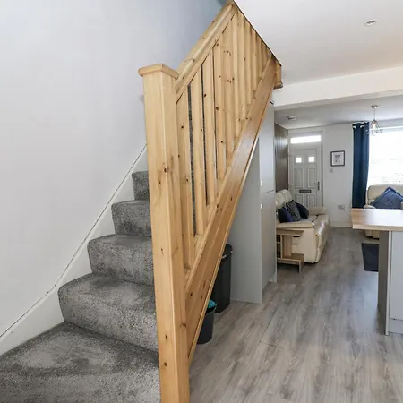 Keekle Terrace *